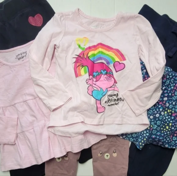 Bundle of Girl's Size 4 / 4t Clothing - Picture 1 of 12